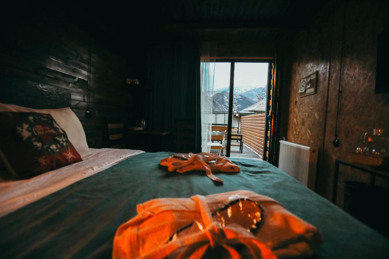 Wooden Hotel Kazbegi Екстериор снимка