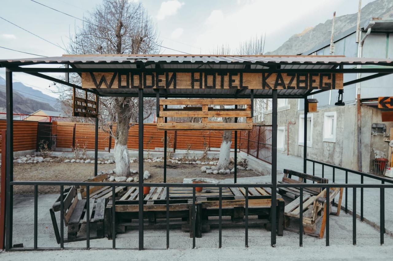 Wooden Hotel Kazbegi Екстериор снимка