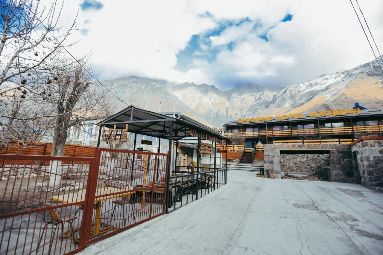 Wooden Hotel Kazbegi Екстериор снимка