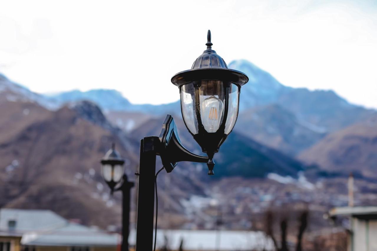 Wooden Hotel Kazbegi Екстериор снимка