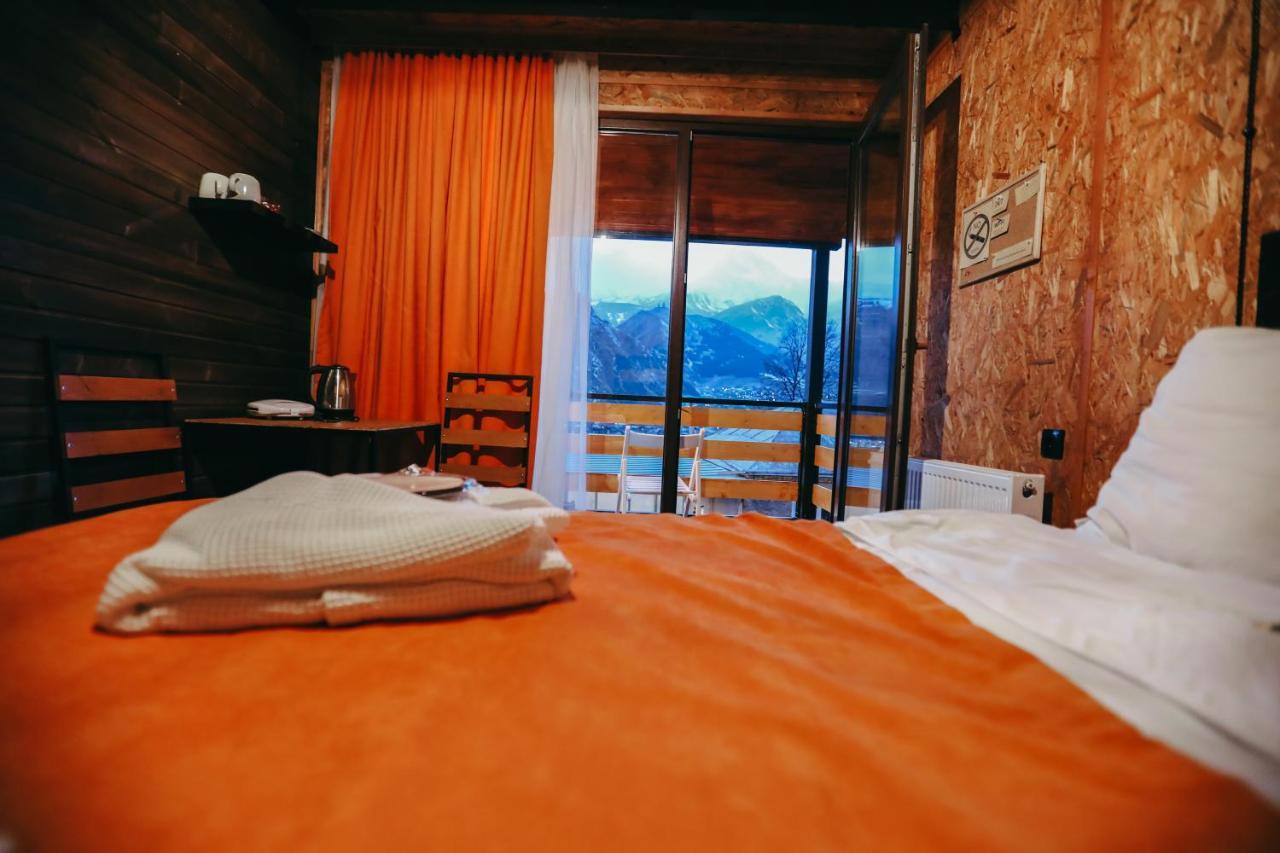 Wooden Hotel Kazbegi Екстериор снимка